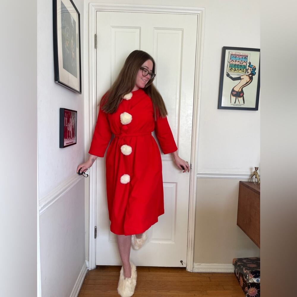 50s-60s Holiday Robe and Slipper Set - Picture 1 of 11